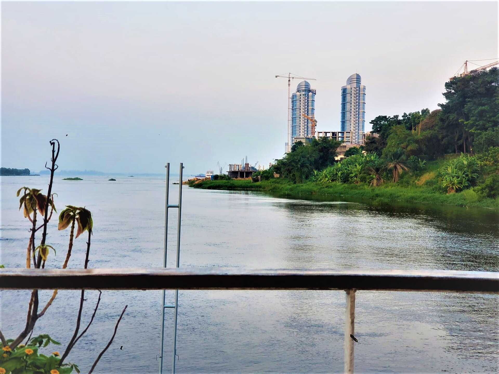 Le fleuve Congo, vu de Kinshasa